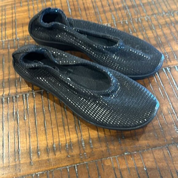 Arcopedico black shimmer ballet flats slip on 38 7 7.5